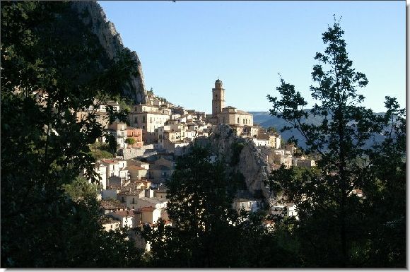 Scorcio di Villa Santa Maria. Foto di Mauro Carbonetta.